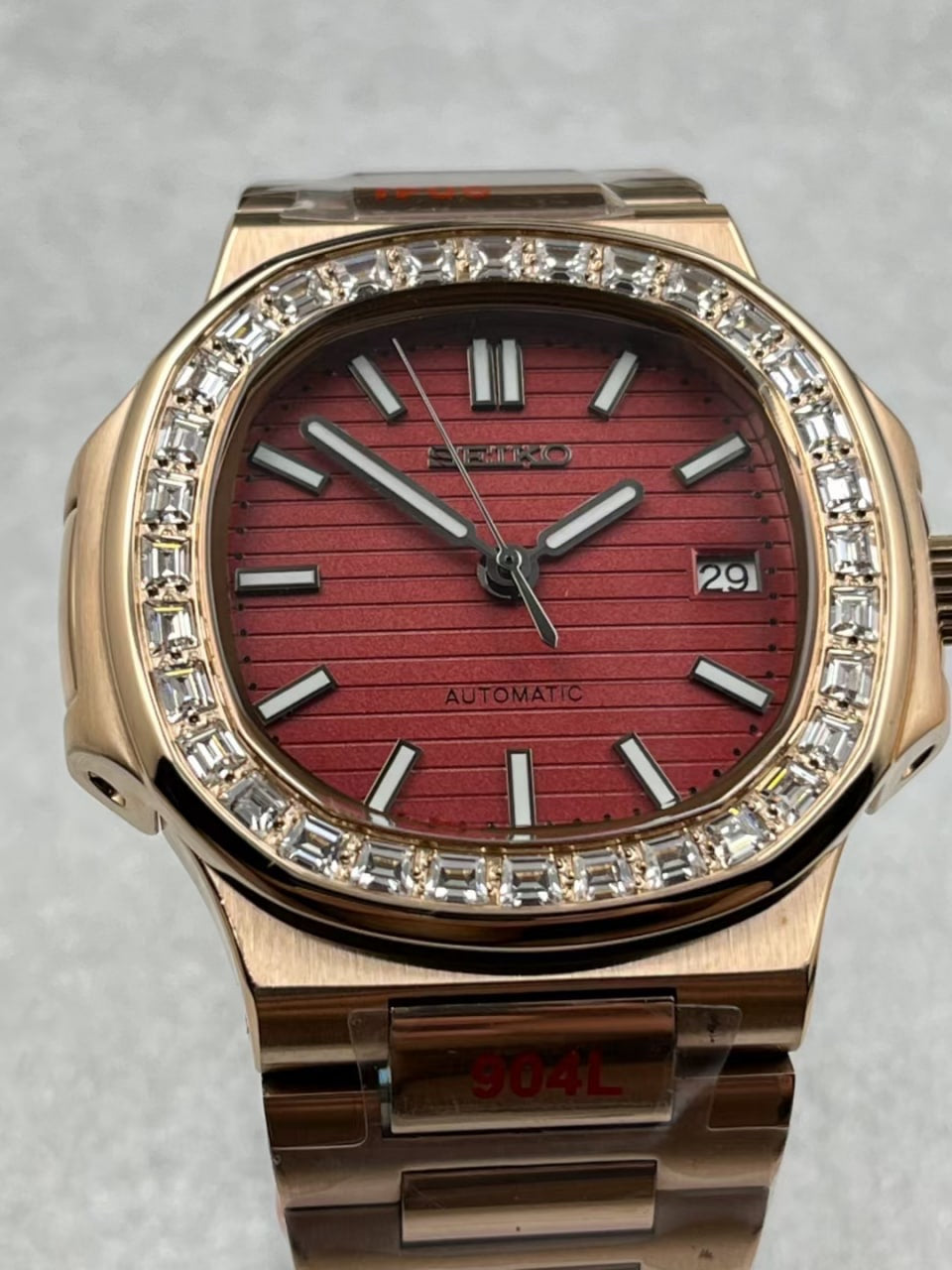 Seikotilus "Rose gold red diamond" NH35