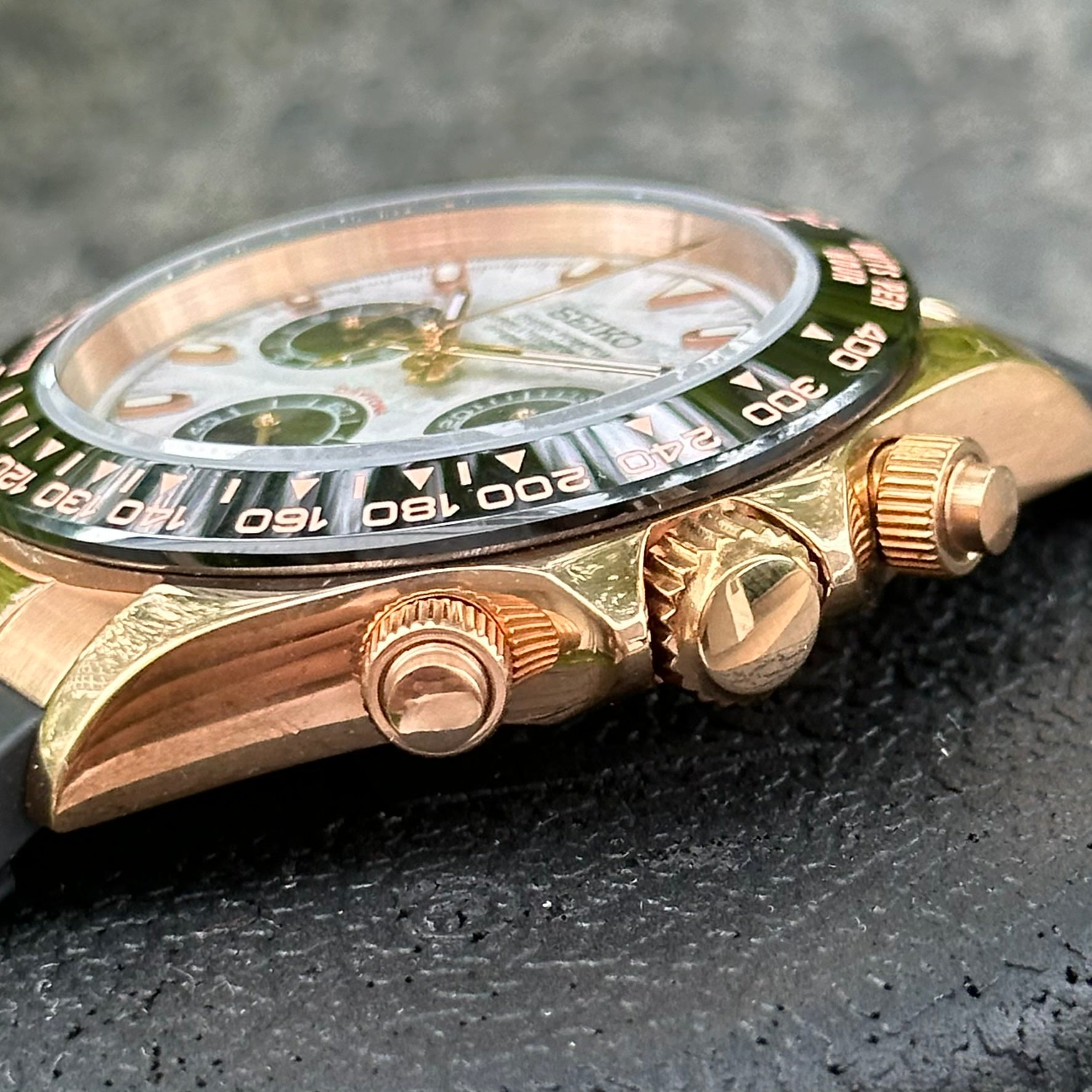 Seikona "Black rose gold" VK63