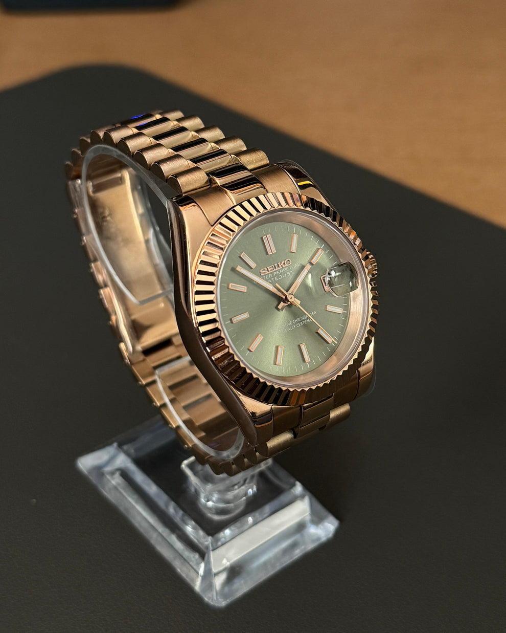 Seikojust "Rose gold olive" NH35
