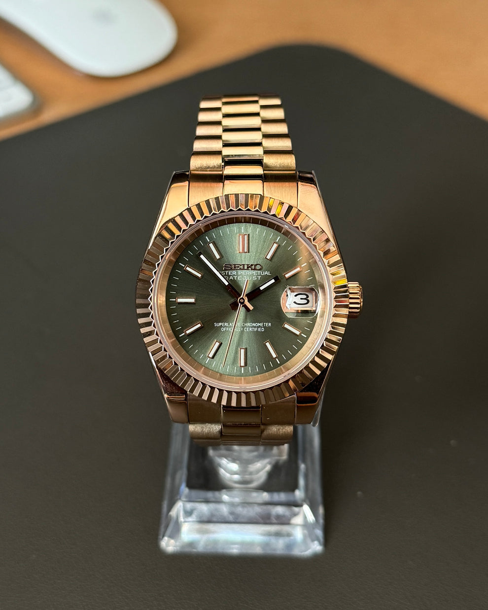 Seikojust "Rose gold olive" NH35