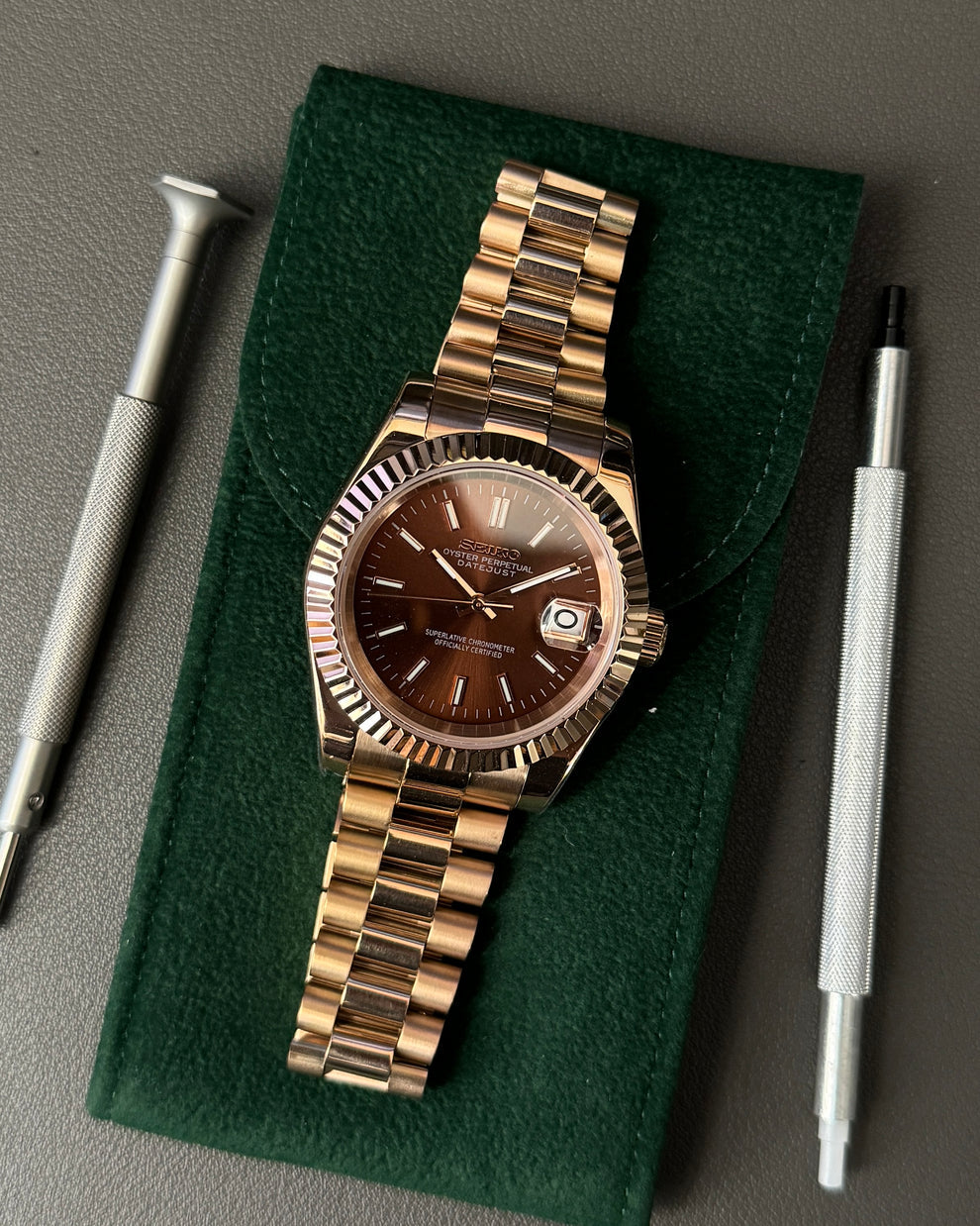 Seikojust "Rose gold brown" NH35