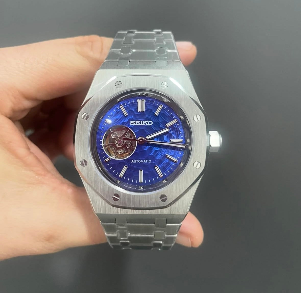 Seikoak "Steel open heart blue texture"