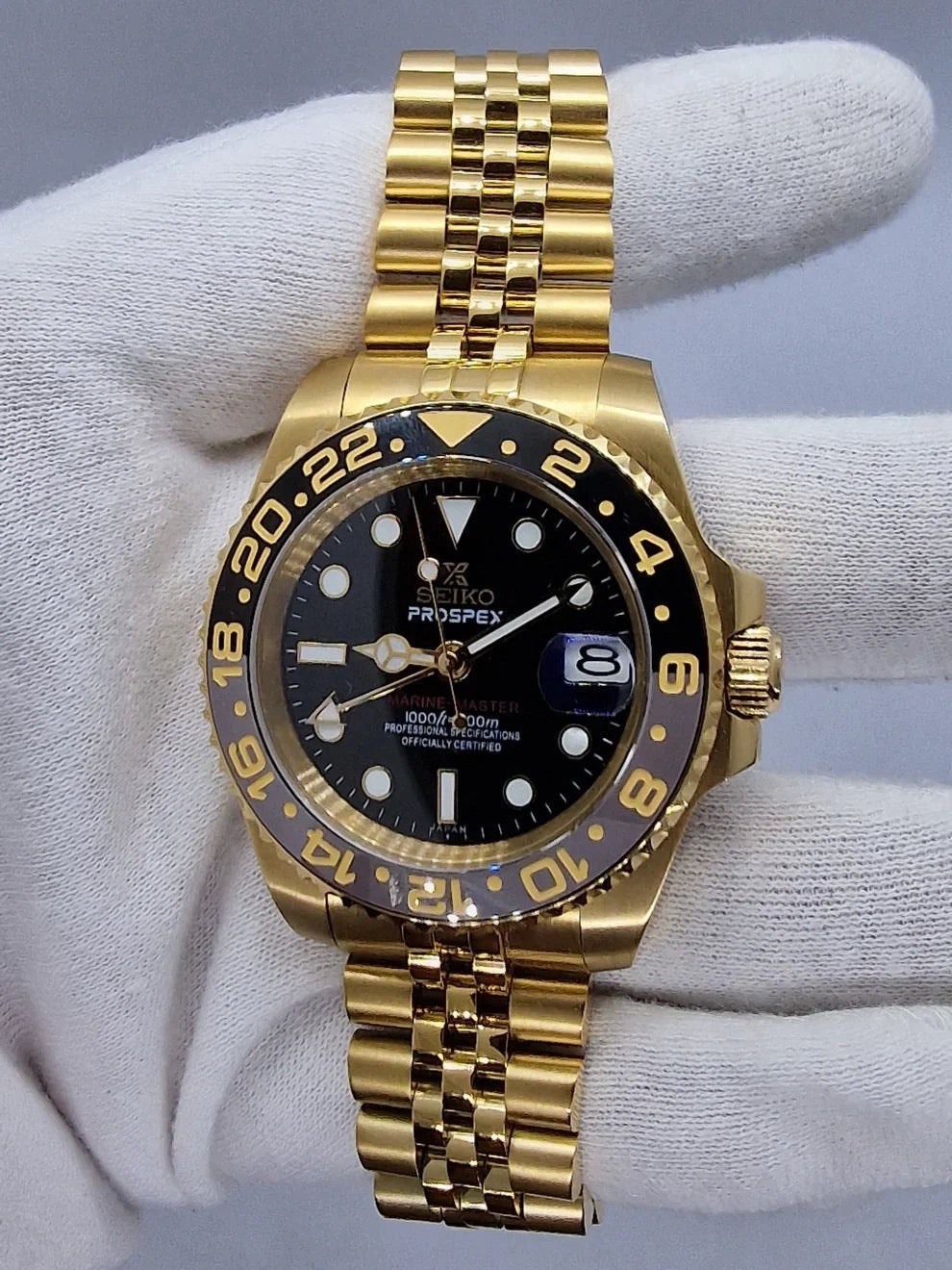 Seikomod GMT "Bruce Wayne" NH34